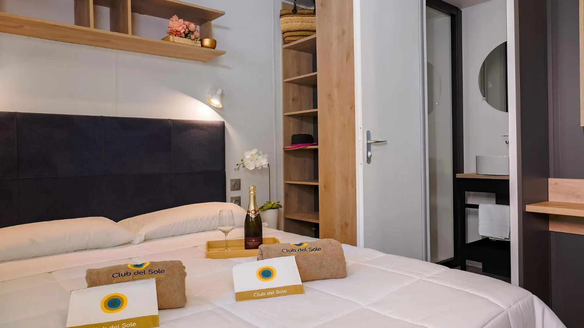 Club Del Sole Rivaverde Easy Camping Village 마리나디라벤나 캠프장